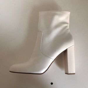NEVER WORN Steve Madden EDITOR bootie